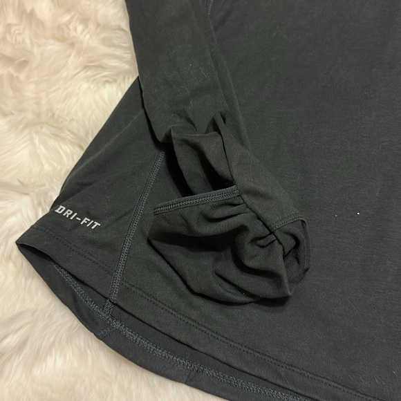 Nike dri-fit running top - Picture 3 of 7